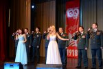 Концерт ко Дню Советской армии организовали коммунисты Калининского района Новосибирска